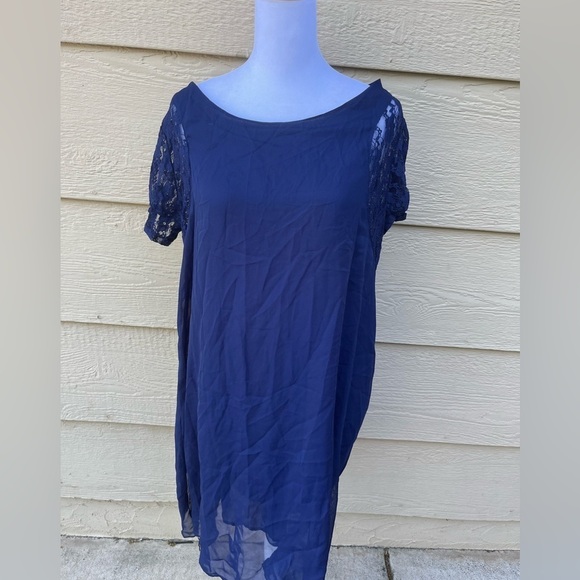 Dresses & Skirts - Detailed Dark Blue Lace Dress